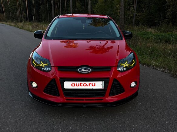 2013 Ford Focus III, красный, 975000 рублей - вид 1