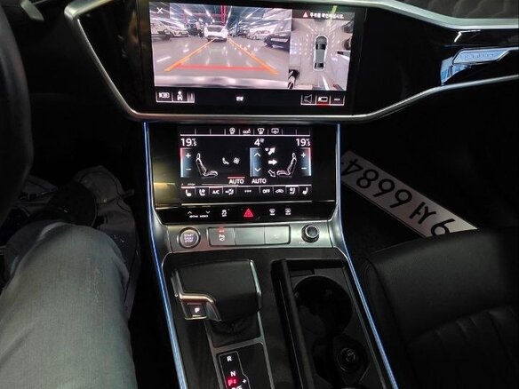 2019 Audi A6 45 TFSI V (C8), серебристый, 4650000 рублей - вид 21