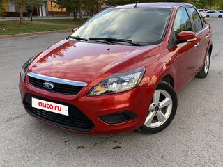 2010 Ford Focus II Рестайлинг, красный, 450000 рублей, вид 1