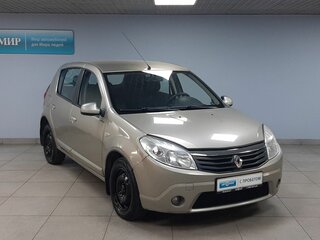 2011 Renault Sandero I, бежевый, 567000 рублей, вид 3
