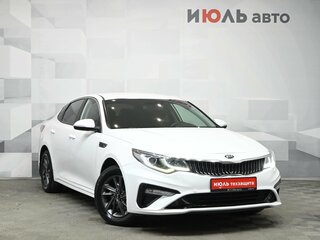 2018 Kia Optima IV Рестайлинг, белый, 2000000 рублей, вид 3
