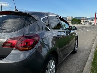 2011 Opel Astra J, серый, 480000 рублей, вид 3
