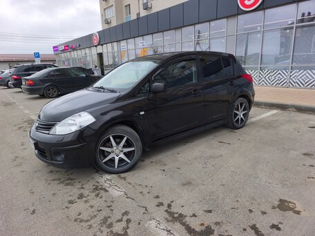 2011 Nissan Tiida I Рестайлинг, коричневый, 715000 рублей, вид 1