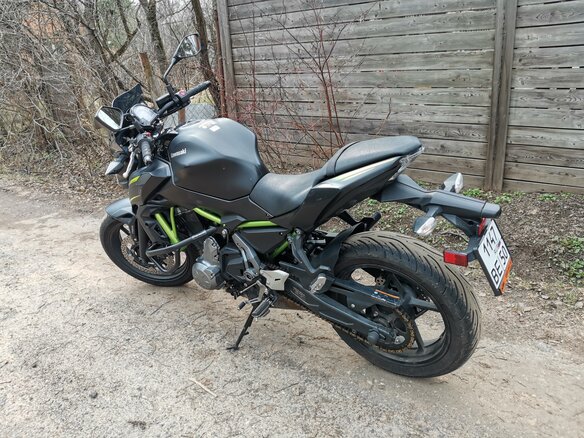 2019 Kawasaki Z 650, чёрный, 680000 рублей - вид 3
