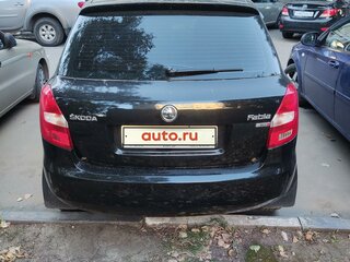 2010 Skoda Fabia II Рестайлинг, чёрный, 650000 рублей, вид 2