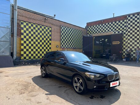 2012 BMW 1 серии 116i II (F20/F21), чёрный, 900000 рублей, вид 3