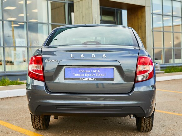 2026 Lada (ВАЗ) Granta I Рестайлинг, серый - вид 2