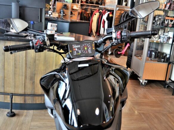 2024 Ducati Diavel V4, чёрный, 3400000 рублей - вид 12
