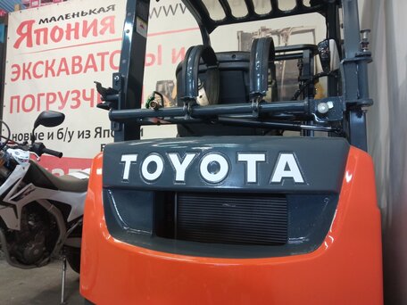 1900 Toyota 8F, красный, 1550000 рублей, вид 1