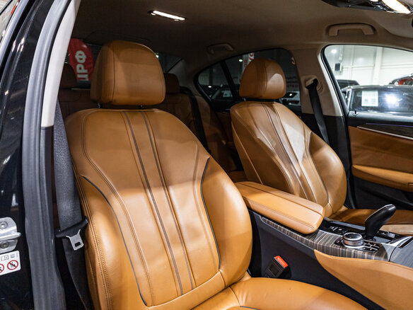 2019 BMW 5 серии 520d xDrive VII (G30/G31/G38), чёрный, 3389700 рублей - вид 20