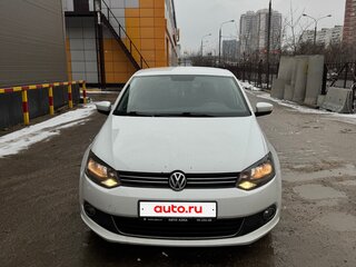 2014 Volkswagen Polo V, белый, 530000 рублей, вид 2