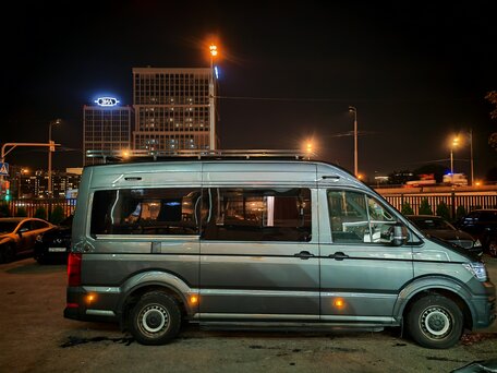 2017 Volkswagen Crafter, серый, 9500000 рублей, вид 2