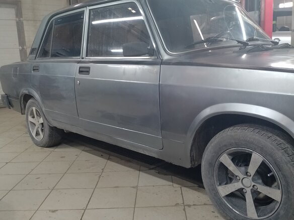 2010 Lada (ВАЗ) 2107, зелёный, 220000 рублей - вид 4