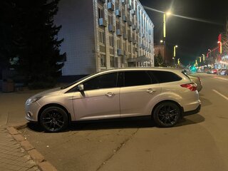 2012 Ford Focus III, серебристый, 730000 рублей, вид 1