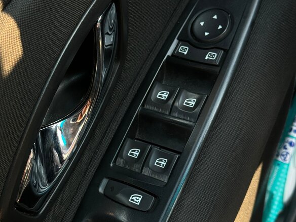 2012 Renault Fluence I, серый, 750000 рублей - вид 12
