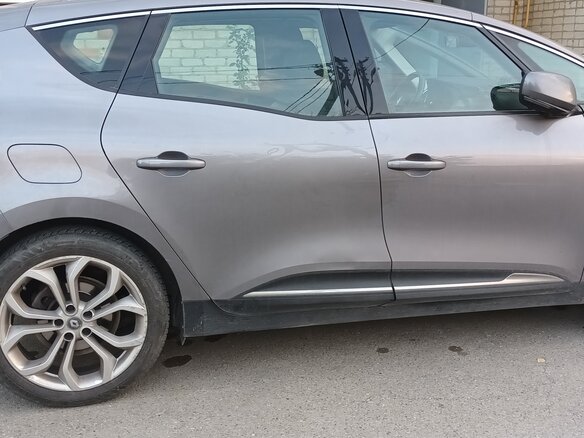 2017 Renault Scenic IV, серый, 1700000 рублей - вид 5