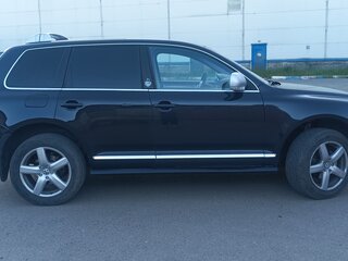 2006 Volkswagen Touareg I, чёрный, 999999 рублей, вид 5
