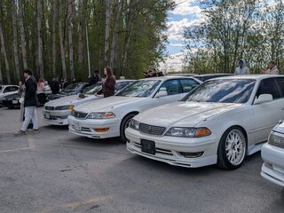 1996 Toyota Mark II VIII (X100), белый, 1000000 рублей, вид 3