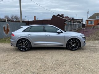 2021 Audi Q8 45 TDI I (4M), серый, 8600000 рублей, вид 4