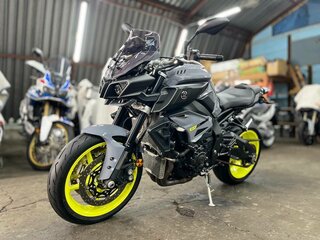 2017 Yamaha MT-10, серый, 1280000 рублей, вид 2