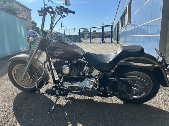 2004 Harley-Davidson Fat Boy, коричневый, 680000 рублей - вид 4