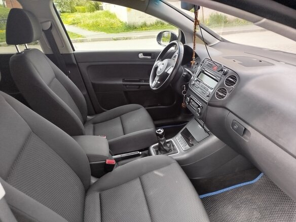 2011 Volkswagen Golf Plus II, чёрный, 800000 рублей - вид 3