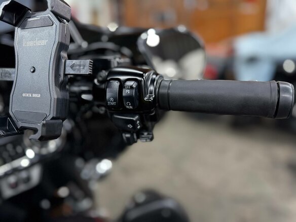 2013 Harley-Davidson Electra Glide, коричневый, 1120000 рублей - вид 34