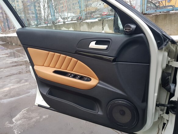 2008 Alfa Romeo 159, белый - вид 25