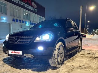 2008 Mercedes-Benz M-Класс 320 II (W164), чёрный, 1800000 рублей, вид 2