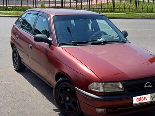 1997 Opel Astra X16SZR F, красный, 200000 рублей, вид 2
