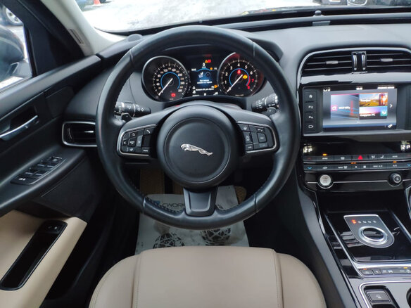 2016 Jaguar XE EcoBoost I, чёрный - вид 19