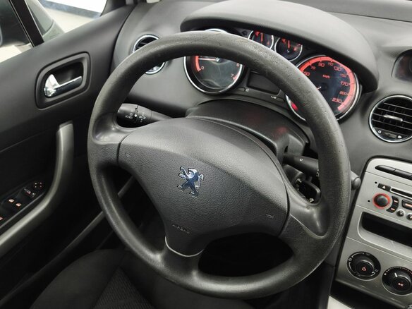2010 Peugeot 308 I, бежевый, 389000 рублей - вид 14