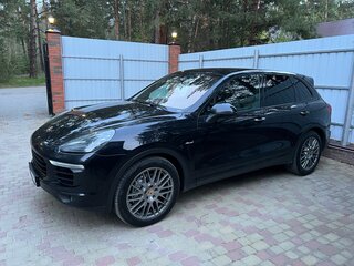 2017 Porsche Cayenne S Diesel II Рестайлинг (958), чёрный, 5100000 рублей, вид 4