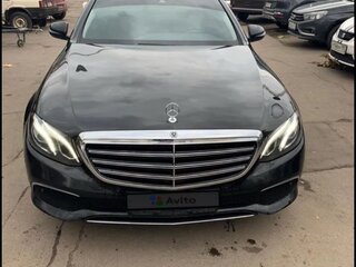 2016 Mercedes-Benz E-Класс 200 V (W213, S213, C238), чёрный, 2200000 рублей, вид 2