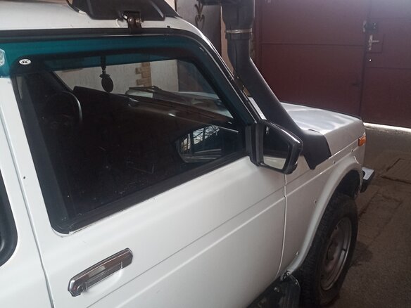 2012 Lada (ВАЗ) 2121 (4x4) I Рестайлинг, белый, 560000 рублей - вид 8