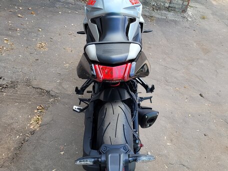 2019 Suzuki GSX-S 1000S Katana, серебристый, 950000 рублей, вид 4