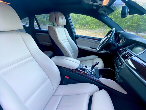 2010 BMW X6 50i 6-speed I (E71), красный - вид 10