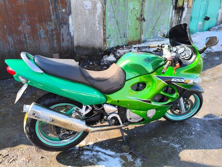 2004 Suzuki GSX 600F Katana, зелёный, 330000 рублей, вид 2