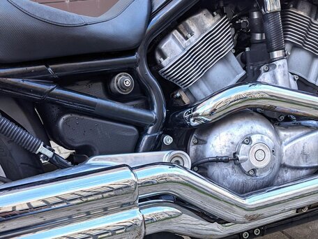 2004 Harley-Davidson V-Rod, чёрный, 850000 рублей, вид 5