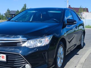 2016 Toyota Camry VII (XV50) Рестайлинг, чёрный, 2500000 рублей, вид 3