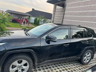 2020 Toyota RAV4 V (XA50), чёрный, 2650000 рублей, вид 4