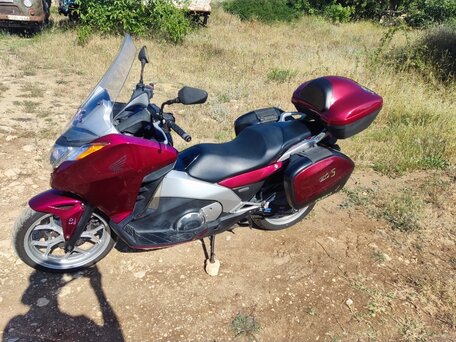 2012 Honda NC 700S, красный, 600000 рублей, вид 1