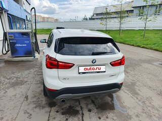 2019 BMW X1 18i sDrive II (F48), белый, 1700000 рублей, вид 4