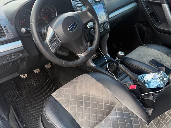 2013 Subaru Forester IV, белый, 1320000 рублей - вид 9