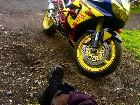 2001 Honda CBR 929RR Fireblade, жёлтый, 550000 рублей - вид 14