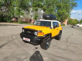 2008 Toyota FJ Cruiser, жёлтый, 2560000 рублей, вид 2