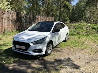 2017 Hyundai Solaris II, белый, 1350000 рублей, вид 1