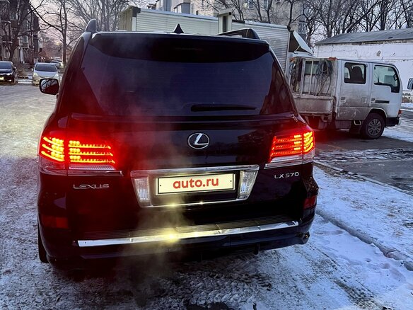 2010 Lexus LX 570 III, чёрный, 3650000 рублей - вид 5
