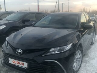 2021 Toyota Camry VIII (XV70) Рестайлинг, чёрный, 2700000 рублей, вид 1