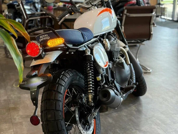 2025 Royal Enfield Bear 650, белый, 728000 рублей - вид 10